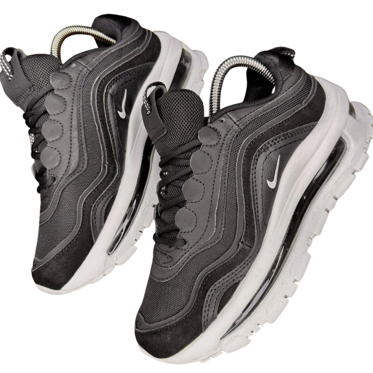 COMPRAR Nike Max Air: Los Mejores Modelos para Hombre  Si estás buscando COMPRAR Nike Max Air, has llegado al lugar correcto. En Onlineshoppingcenterg tenemos los últimos modelos de Nike Air Max, desde los clásicos Nike Air Max 90 hasta las innovadoras Nike 2000 Air Max. Aquí encontrarás las mejores zapatillas para hombre, en diferentes colores y estilos.  ¿ Nike Max Air? Las zapatillas Nike Air Max hombre son famosas por su comodidad, diseño y tecnología de amortiguación. Si quieres estilo y rendimiento, estos son algunos de los modelos más buscados:  Nike Air Max 90 Hombre Un clásico que nunca pasa de moda. Disponible en varios colores, perfecto para el día a día.  Nike Air Max 270 Con una suela más alta y máxima amortiguación, ideal para quienes buscan comodidad extrema.  Nike 2000 Air Max Uno de los últimos modelos, con diseño moderno y tecnología Zoom Air para mayor rebote.  Modelos Destacados de Nike 2000 Si te gustan las Nike 2000, tenemos diferentes opciones:  Nike 2000 blancas: Perfectas para un look limpio y fresco.  Nike 2000 negras: Elegantes y versátiles para cualquier ocasión.  Nike 2000 gris: Un tono neutro que combina con todo ¿Por qué Elegir Nike Max Aire? Tecnología Air Max para máxima comodidad.  Diseños exclusivos y ediciones limitadas.  Alta demanda en el mercado deportivo.  ¿Nike Air Max es buen calzado para correr?      Sí, pero depende del modelo:  Air Max 270 y 90: Más para moda y caminata.  Air Max Pegasus y VaporMax: Diseñados para running.  Comprar Nike Max Aire en Tu Ciudad  Si estás buscando comprar Nike Max Aire para tu tienda o para uso personal, has llegado al lugar correcto.  Aqui encontraras  los mejoresproductos para ti.      ¿Dónde Comprar Nike Max Aire?      En Colombia: Nike Max Aire en Cali – Tiendas oficiales y outlets en Unicentro y Jardín Plaza.  Nike Max Aire en Sabaneta – Encuentra modelos exclusivos en centros comerciales como Mayorca.  Nike Max Aire en Palmira – Distribuidores autorizados en el centro comercial Palmetto Plaza.  Nike Max Aire en Bello – Disponible en el centro comercial Parque Mayor.  Nike Max Aire en Envigado – Tiendas deportivas en Viva Envigado.  Nike Max Aire en Medellín – Encuéntralos en Nike Store El Tesoro y San Diego.  Nike Max Aire en Valle del Cauca – Distribuidores en Cali, Palmira y Buga.  Nike Max Aire en Antioquia – Amplio stock en Medellín, Bello y Envigado.  Nike Max Aire en Quindío – Proveedores en Armenia y centros comerciales como Portal del Quindío.  Nike Max Aire en Risaralda – Tiendas en Pereira y Dosquebradas.  Nike Max Aire en Huila – Opciones en Neiva y centros comerciales como San Pedro Plaza.  Nike Max Aire en Colombia – Disponible en las principales ciudades con envío nacional.  En el Mundo: Nike Max Aire en Francia – Paris, Lyon y Marsella con tiendas oficiales Nike.  Nike Max Aire en Países Bajos – Ámsterdam y Róterdam con distribuidores autorizados.  Nike Max Aire en Perú – Lima y Arequipa con stock permanente.  Nike Max Aire en Polonia – Varsovia y Cracovia con modelos exclusivos.  Nike Max Aire en Italia – Milán, Roma y Florencia con las últimas colecciones.  Nike Max Aire en Alemania – Berlín, Múnich y Frankfurt con envíos rápidos.  Nike Max Aire en India – Delhi, Mumbai y Bangalore con opciones de compra online.  Nike Max Aire en Reino Unido – Londres, Manchester y Liverpool.  Nike Max Aire en Brasil – São Paulo, Río de Janeiro y Brasilia con variedad de tallas.  Ya sea que busques Nike Max Air en Colombia o en cualquier parte del mundo, encontrar las mejores opciones de compra en Onlineshoppingcenterg.  ¡Encuentra tus Nike Max Aire hoy y potencia tu negocio o estilo